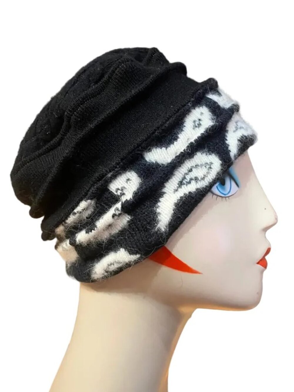 Sweater Heads Tuque Hat